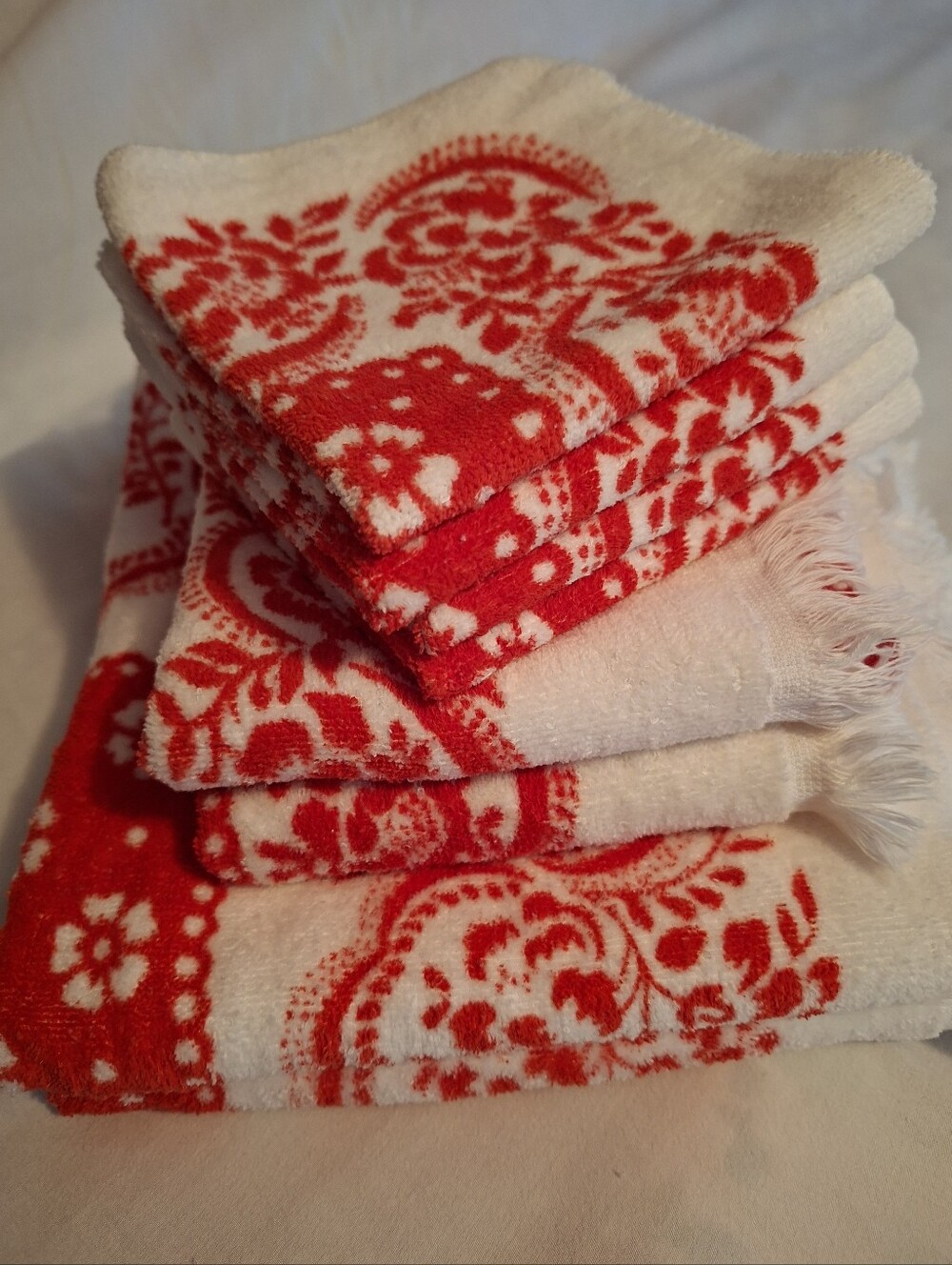 Vintage Tastemaker Bath Towel Set